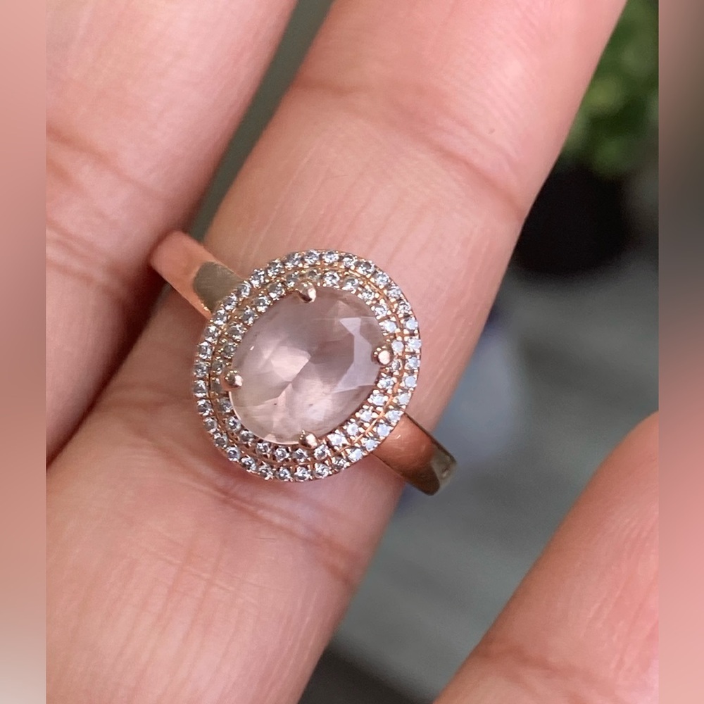 SOLD ✅.  14k Gold Oval Morganite and diamond Halo Ring - Picture 9 of 13